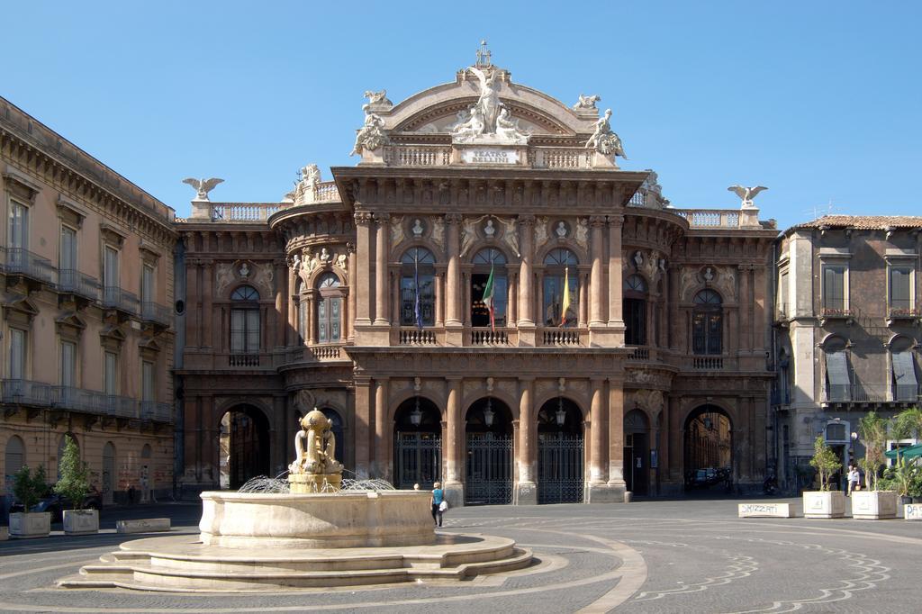 Appartamento Al Teatro Massimo Katania Zewnętrze zdjęcie